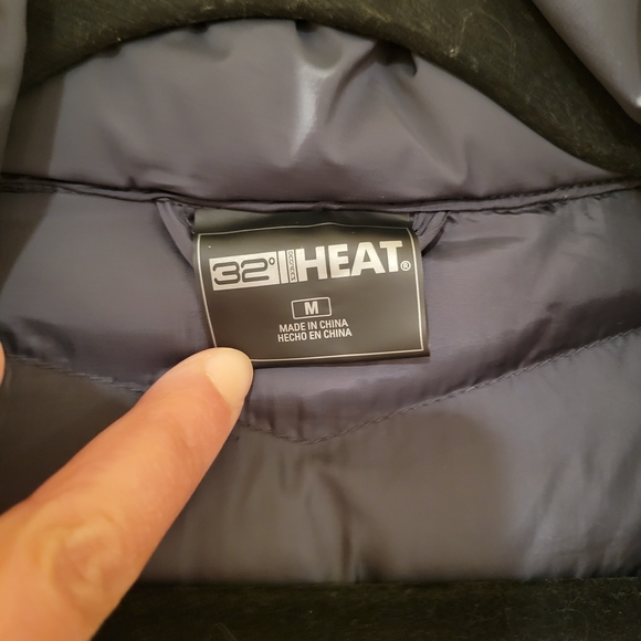 Women's Gray Puffer Jacket - Picture 6 of 13